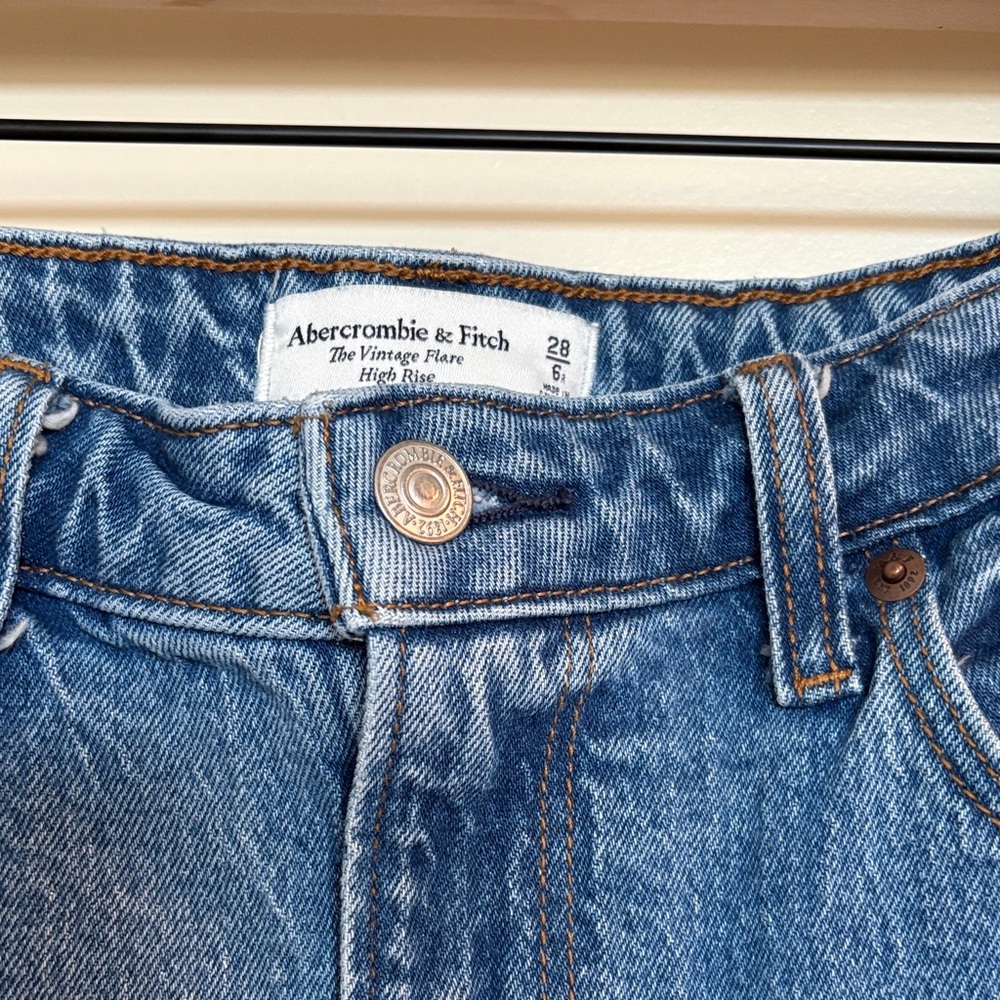 Abercrombie & Fitch Blue High-Rise Flare Jeans - Picture 4 of 8